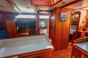 VERISSIMO 16 Across from Galley