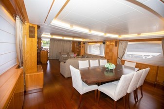 Azimut 105 9 