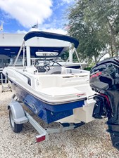 Bayliner VR4  9 