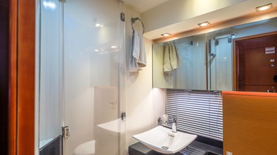 C'EST LA VIE 25 Guest/Day Head