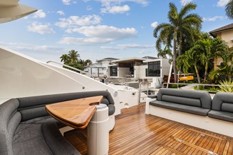 Her Way 6 13_2006 82ft Sunseeker Predator HER WAY