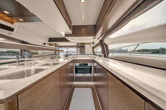 Azimut 76 