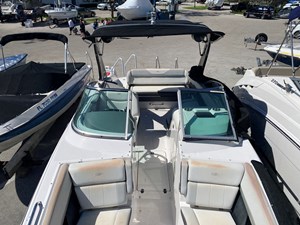 Regal 27' FASDeck 25 20220305_160858234_iOS