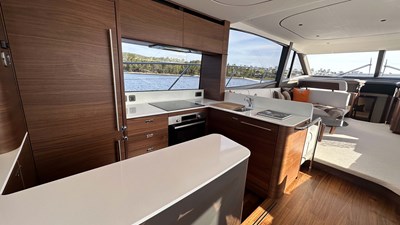 Princess F65 (F65012) 24 Galley