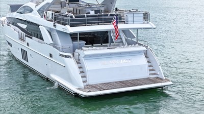 95 Raised Pilothouse 15 95' Azimut _ Drone-16