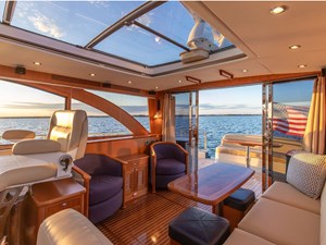 REMEDY 13 Salon Aft to Starboard