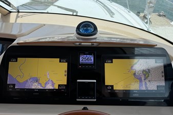 No Name 3 2015-tiara-yachts-coronet-3900-power-9471216-965891505-0-170720240939-3