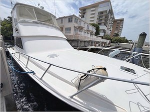 47' Viking 1999 Convertible 8 