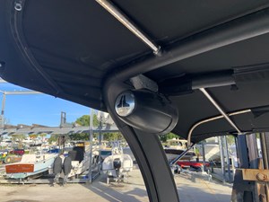 2021 CHAPARRAL 267 SSX 15 16.arch speakers