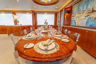 Relentless 17 2006 130 Westport MY Relentless Main Deck Dining Room (1)
