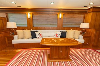 C'EST LA VIE 12 013 Salon facing Starboard
