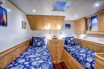 LADY K 36 Guest Stateroom #2