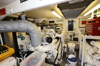 - 44 75-2015-Sunseeker-Yacht-44