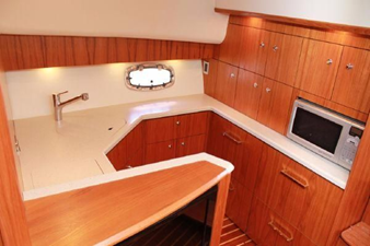 2011 Tiara Yachts 4300 Open 13 16