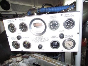 1990 Viking 52 Convertible Sportfish 18 19