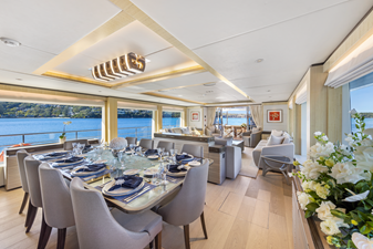 M/Y LEGACY 15 Main Saloon