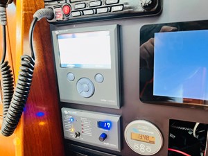 2000 Beneteau 311 23 