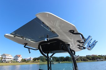 25' Scarab 255 Open ID 27 
