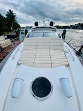 ESSENCE 16 17_2010 60ft Sunseeker Predator ESSENCE