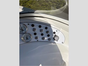 2019 CHAPARRAL 23 H2O SURF 27 