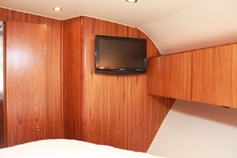 2011 Tiara Yachts 4300 Open 21 24