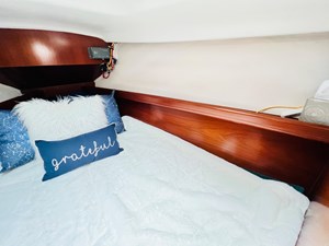 2000 Beneteau 311 18 