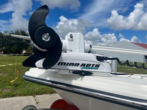2013 Sundance DX22 31 32