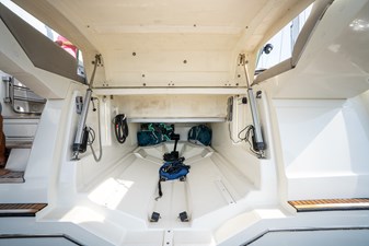 2019 Prestige 590S 12 