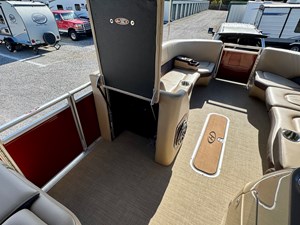 019 Harris Solstice 240 SL TNVL321 32 