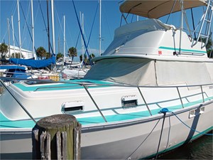 34' MAINSHIP 1985 3 YS240141_03