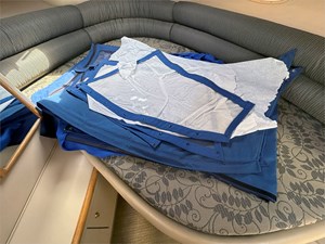 1998 Sea Ray 330 DA 25 