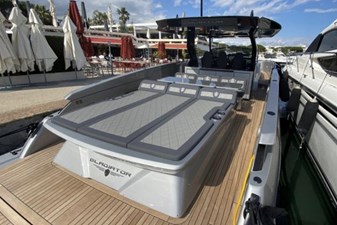 Canados Gladiator 493 4 CANADOS GLADIATOR 493 OUTBOARD_2