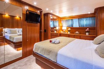 VYNO 25 Master Cabin