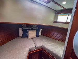 TALLULAH 17 Forward Stateroom Starboard