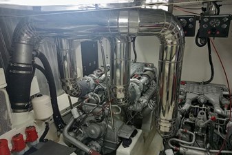 ASTONDOA 82 GLX  33 Astondoa 82 GLX _3 (1)