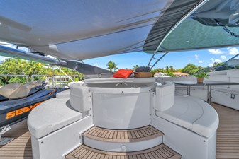 Ferretti Yachts Custom Line 94 42 