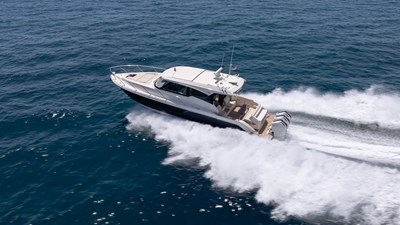 Lorax 8 2024 Tiara Yachts 48 LE