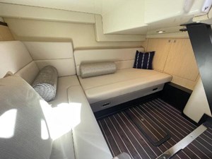 Monterey 335 Sport Yacht 22 2016-monterey-335-sport-yacht-power-9542251-20240910120205389-1_LARGE