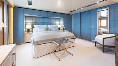 LOON 31 Loon 221' -  Tank Deck Port Aft Guest Stateroom