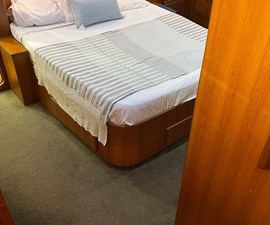 64 ft 1999 Mikelson Long-Range Luxury Sportfisher, Swells 52 