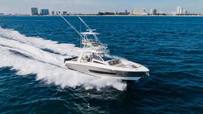 Boston Whaler 420 Outrage 0 
