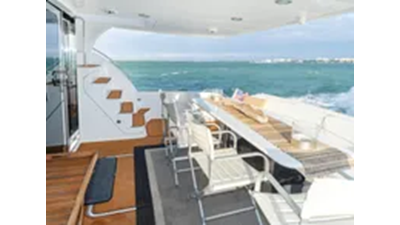 2007 Hatteras 64 Motor Yacht  39 