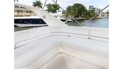 2004 Meridian 381 Sedan Bridge 5 