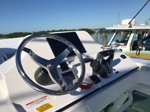 2023 Everglades 273CC 9 