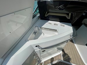 - 29 30_2016 33 Monterey 335 Sport Yacht