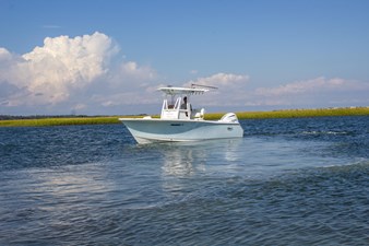 2016 Sea Hunt 234 Ultra 9 