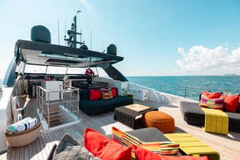 Fifty Shades 9 Flybridge