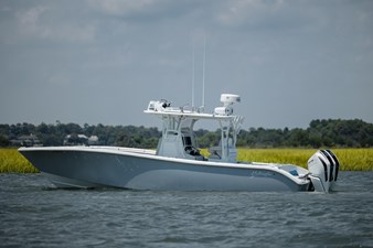 2018 Yellowfin 32 9 