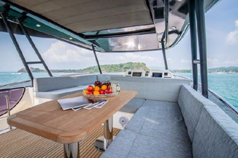 2012 Monte Carlo Yachts 65 MCY 13 14