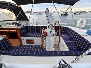 ACADIA 12 Cockpit, Side View